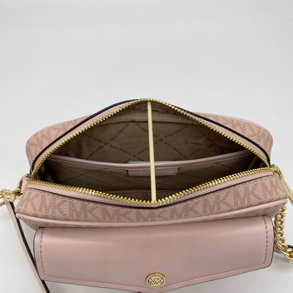 Michael Kors Medium Packet Camera Xbody Bag Ballet - Picture 10 of 13